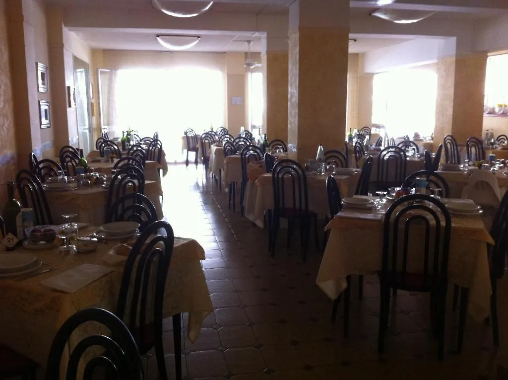 Hotel Angela Misano Adriatico 3*,  Ιταλία